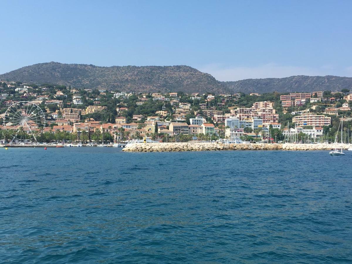 Apartamento Les 12 Sables Le Lavandou Exterior foto